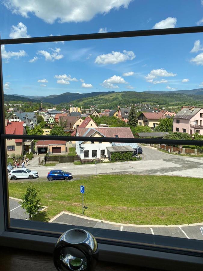 Deluxe Apartman Lisci Kopec Vrchlabi Bagian luar foto
