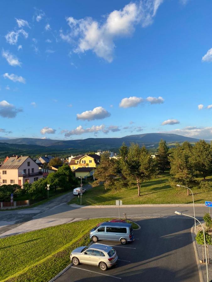 Deluxe Apartman Lisci Kopec Vrchlabi Bagian luar foto